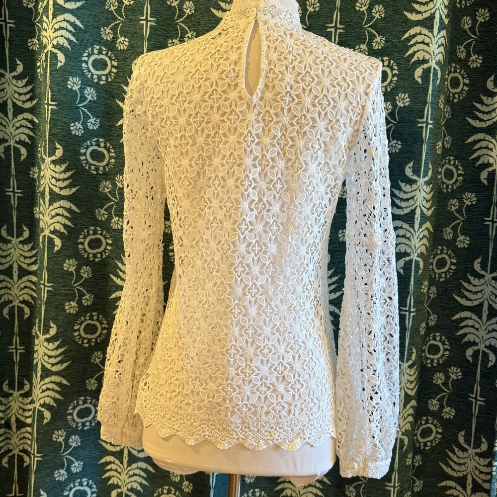 Express White Lace Top-Shell Only - Picture 10 of 15